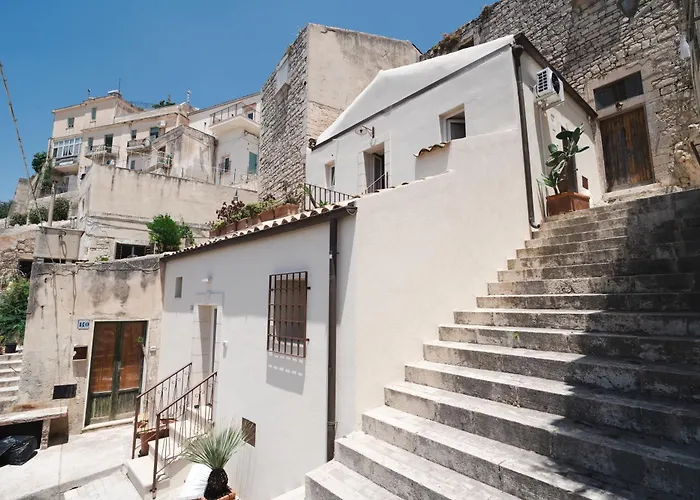 Casa Cucunci