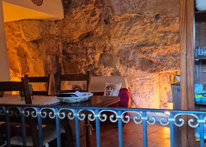 Domum in petra casa nella roccia Self check - in